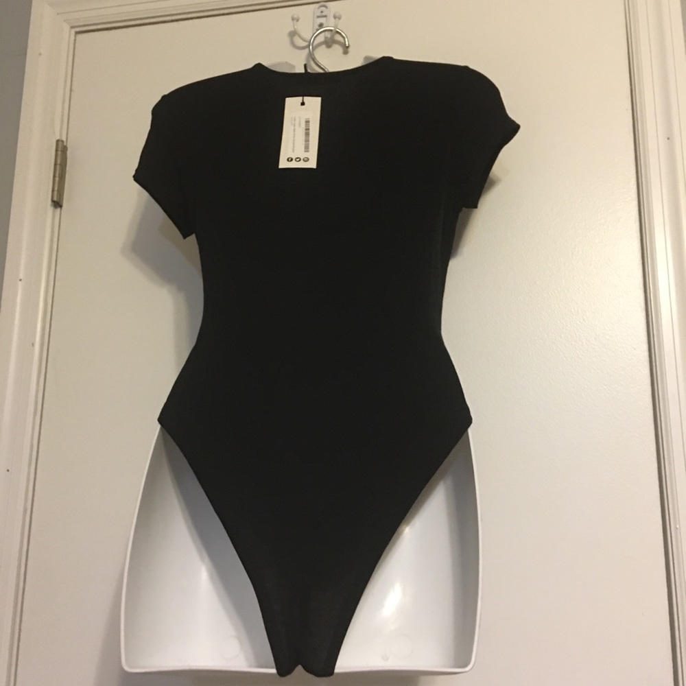 Boohoo petite basic wrap Victors bodysuit - Picture 7 of 7
